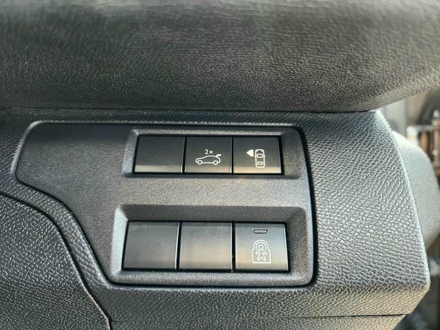 4951722