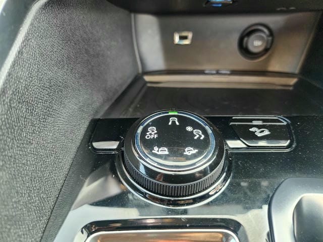 4951724
