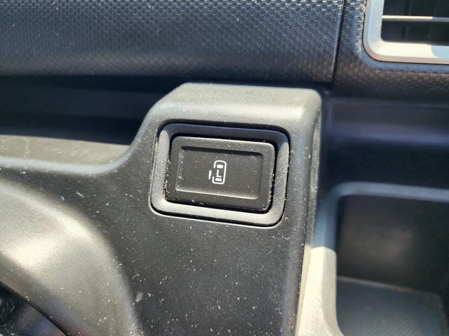4953621