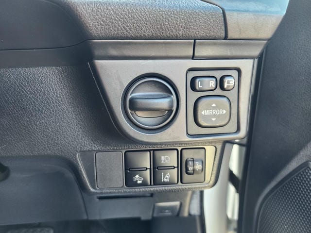 4955318