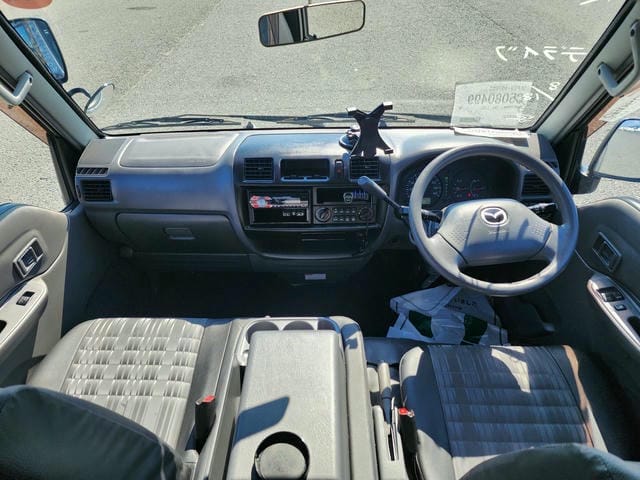 495648