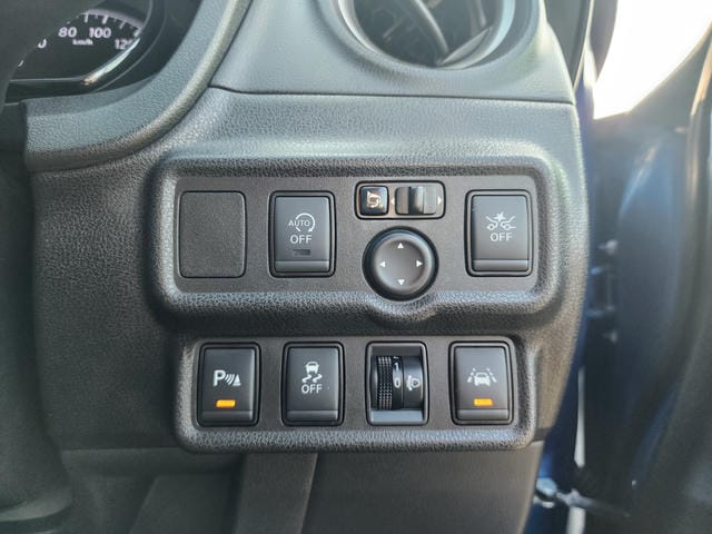 4958717