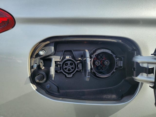 4958918