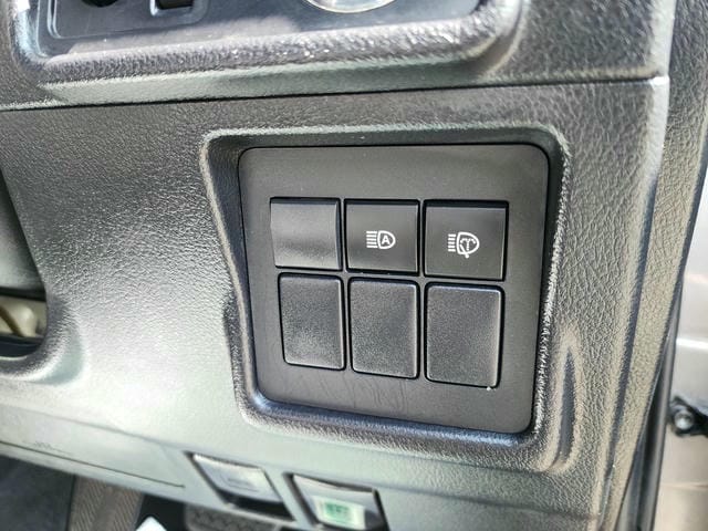 4963619