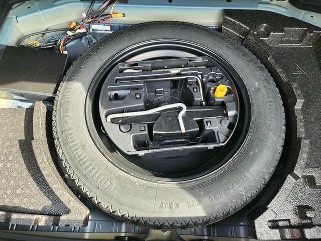 4964313