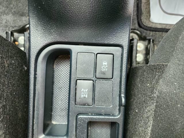 4964618