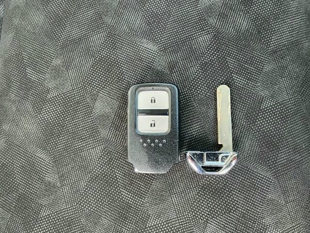 4966017