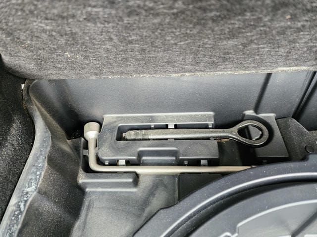 4972714