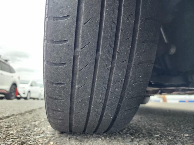 4972725