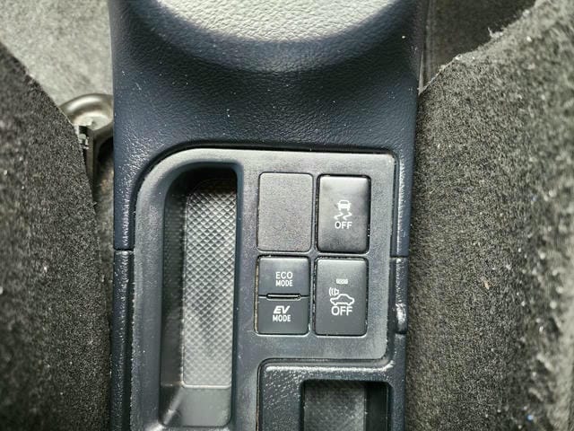 4973120
