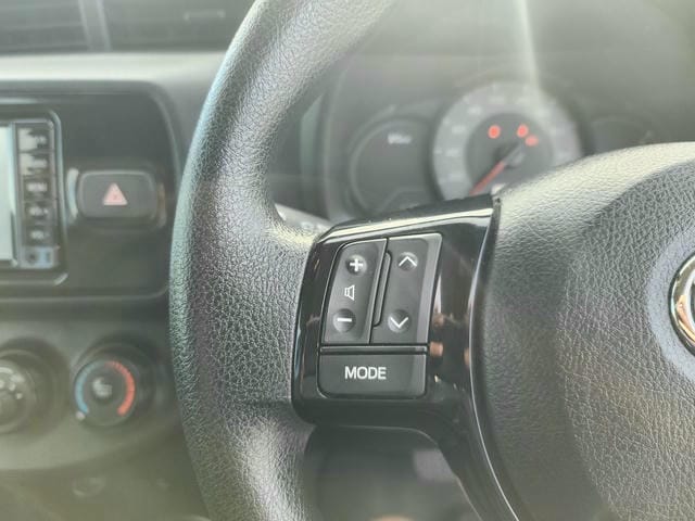 4973818