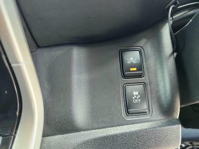 4975323