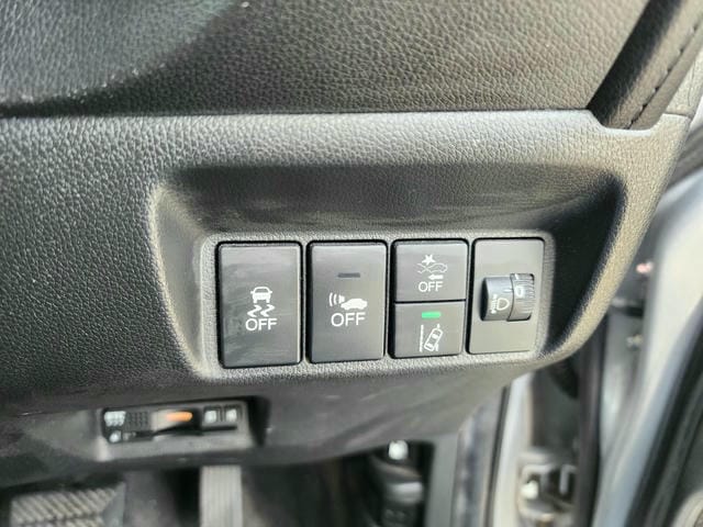4976020