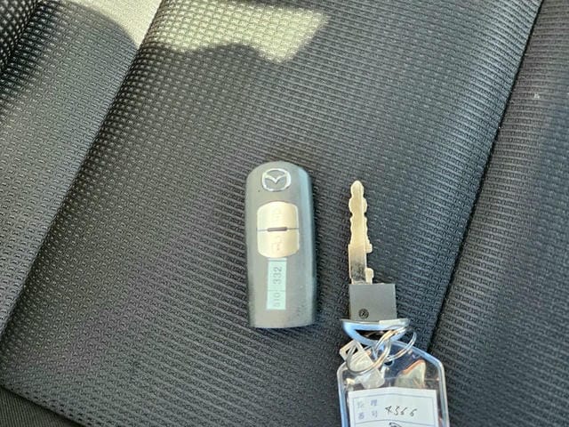 4976418
