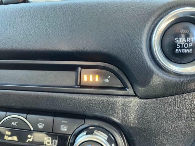 4976423