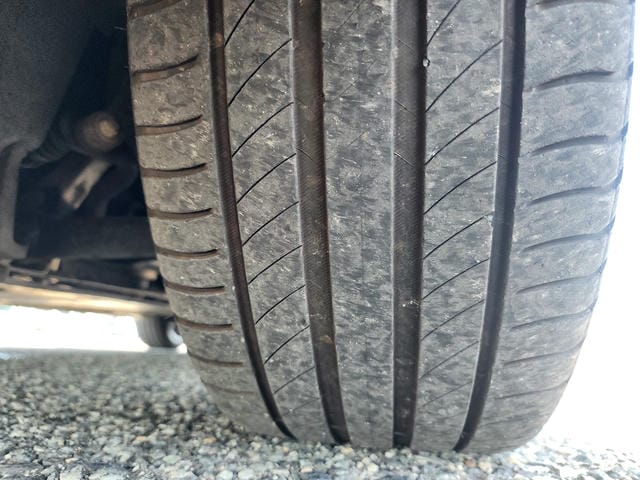 4976725
