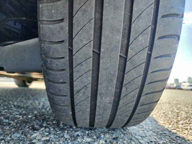 4976727