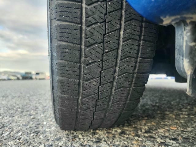 4976822