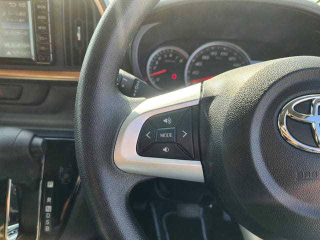 4977317