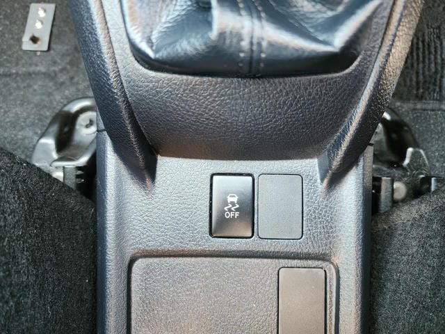 4978018