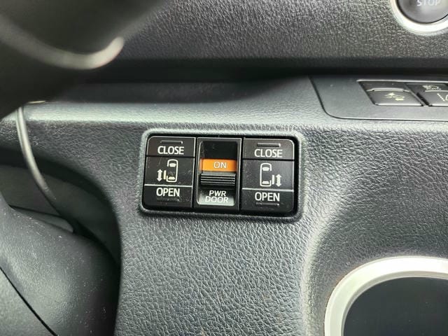 4978316