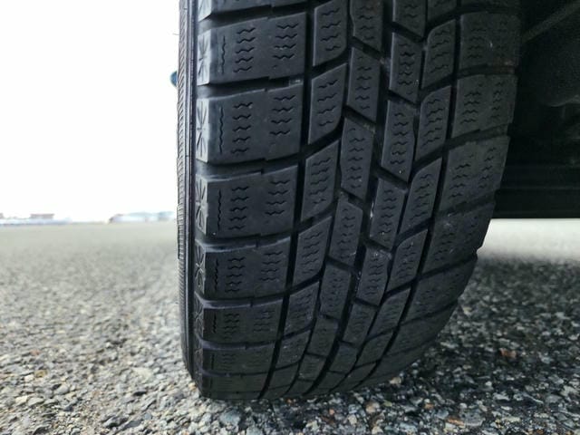 4978325
