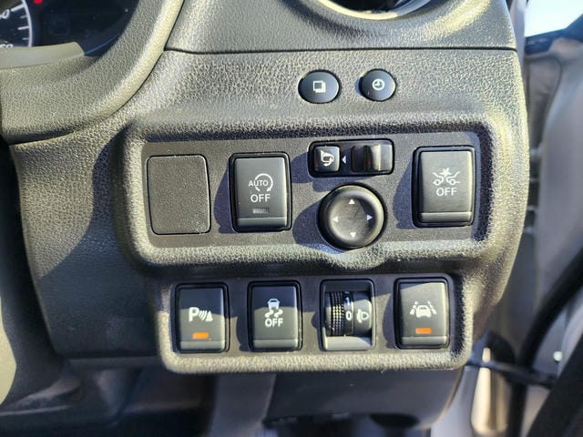 4979717