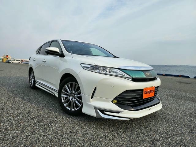 TOYOTA HARRIER PREMIUM 2019/3