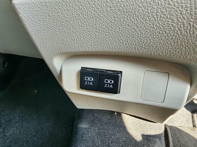 5057319