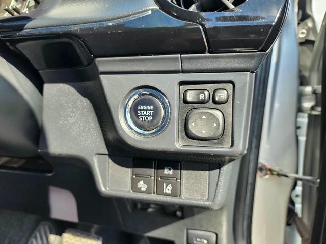 5058019