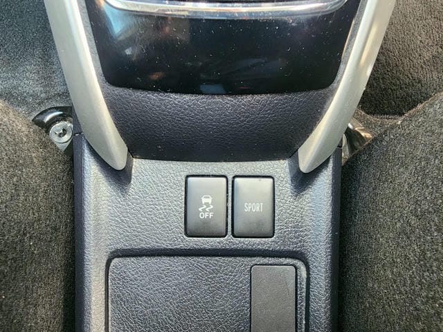 5058022