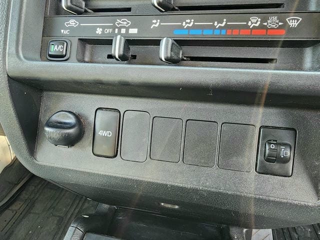 5063218