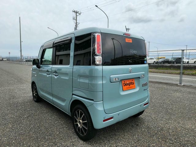 506523