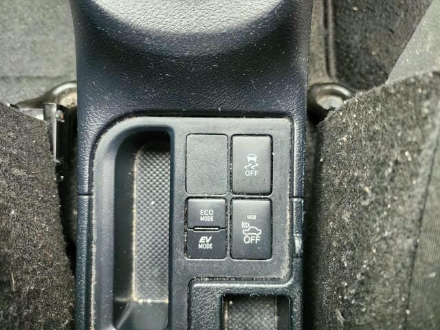 5066621