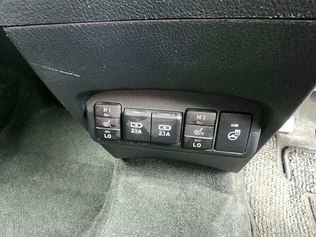 5067323