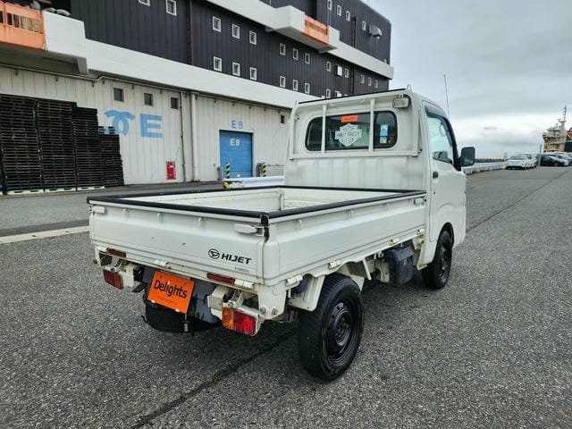 506741