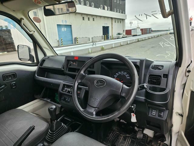 506746