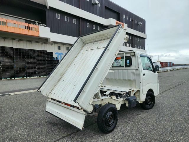 5067412
