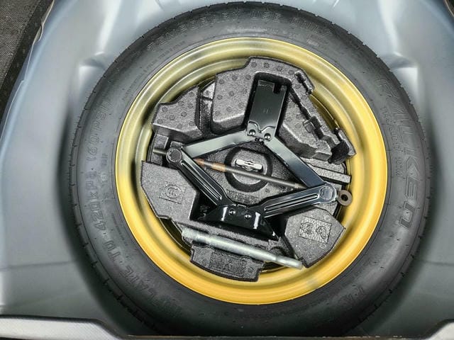 5067715