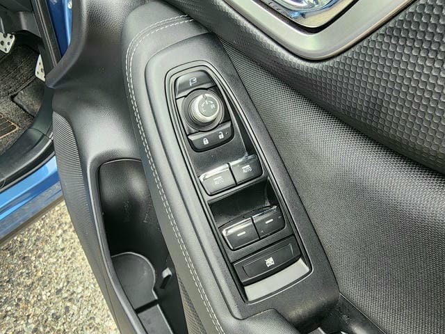 5067718