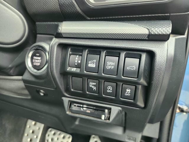 5067721