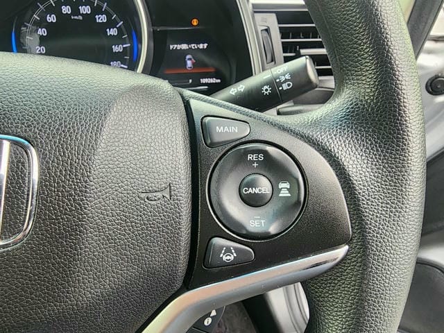 5068318