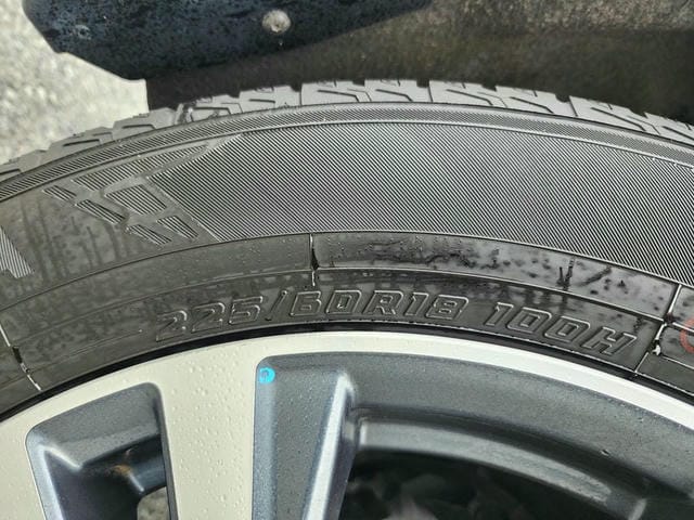 5068825