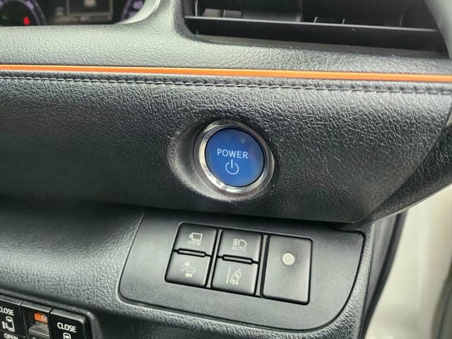 5068918