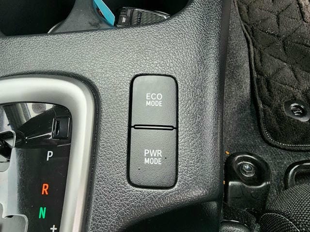 5069121