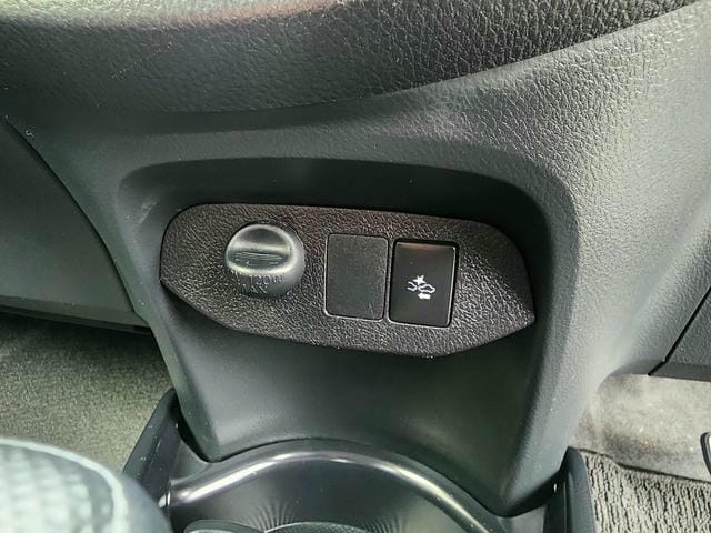 5071122