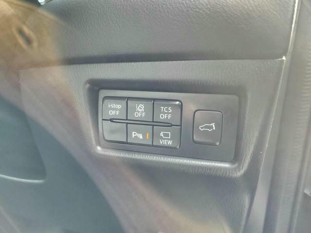 5076121