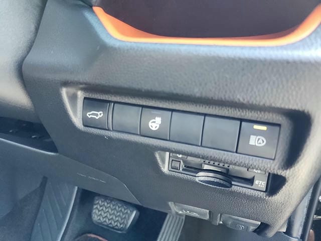 5077317