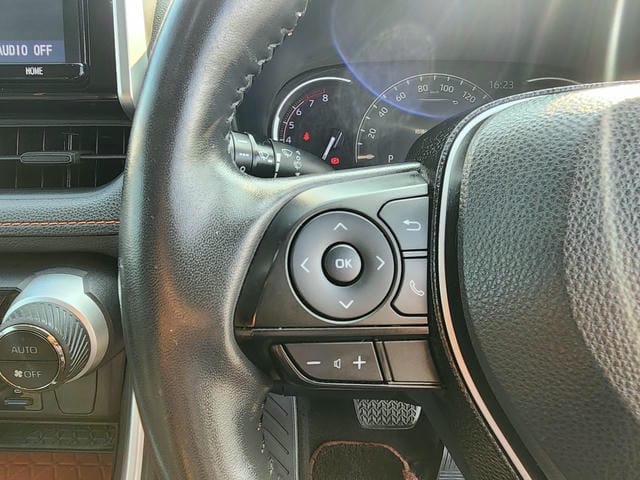 5077321