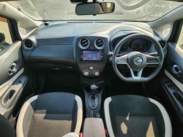 507858